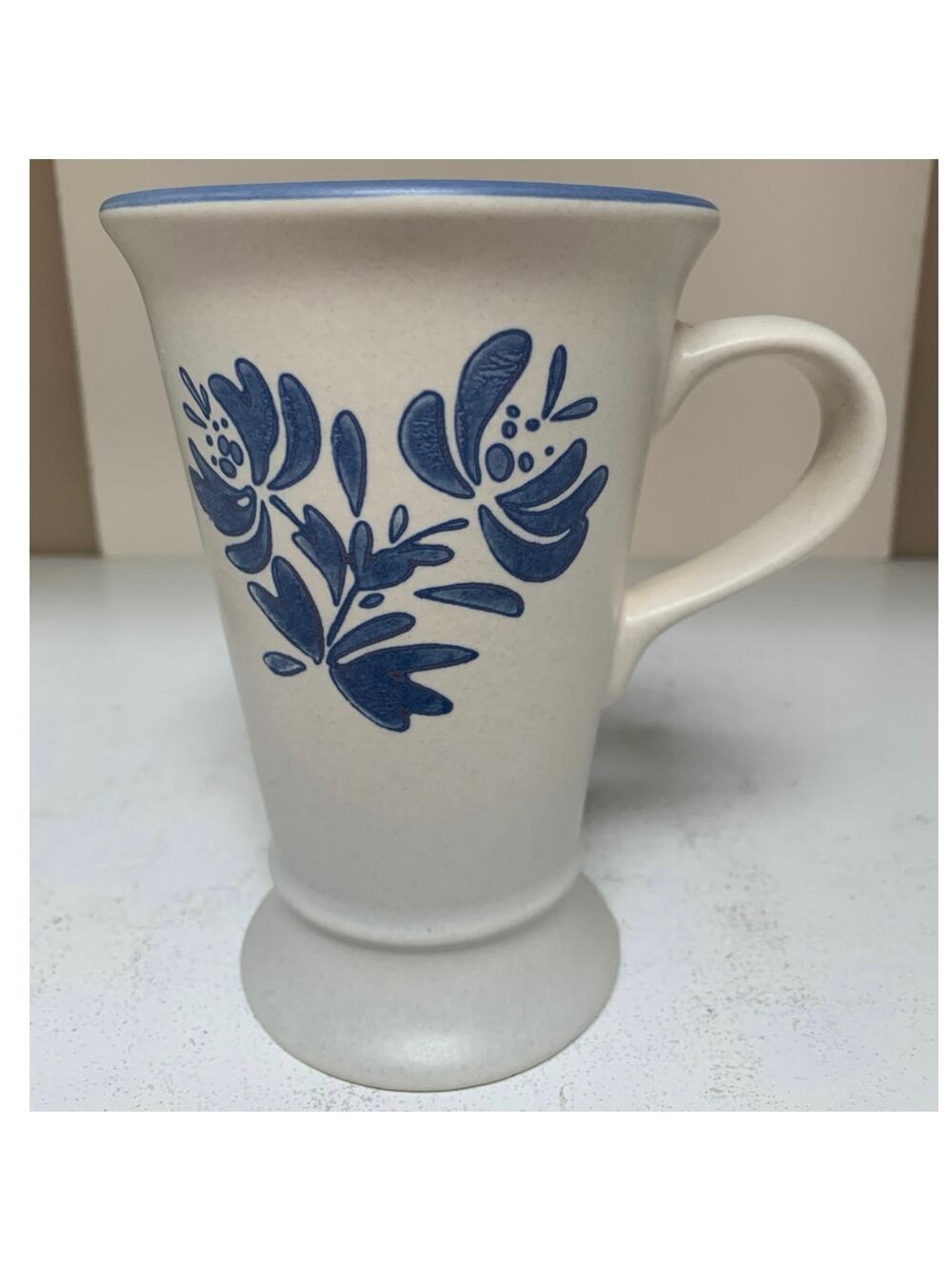Vintage Pfaltzgraff Yorktowne Blue Floral Stoneware Footed Latte Mug RARE